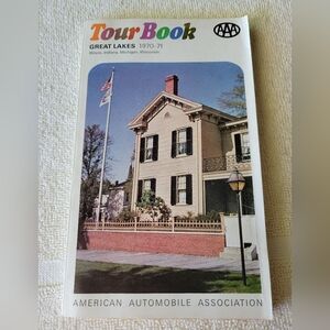 Vintage 1970-71 AAA Great Lakes Tour Book